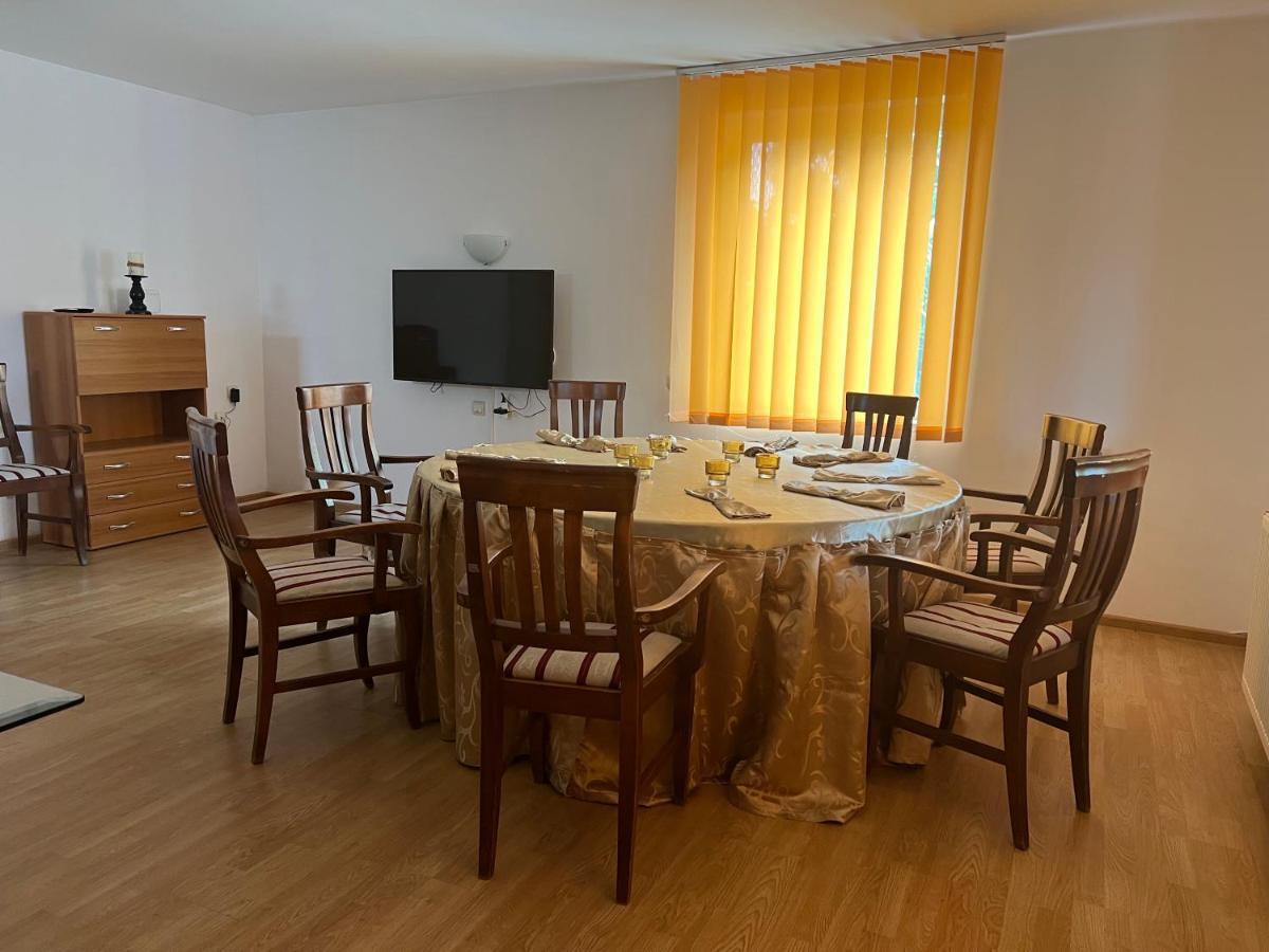 Casa Lv Villa Sura Mica Bagian luar foto